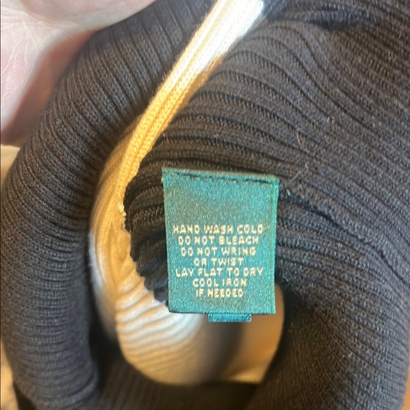 Ralph Lauren Women’s Black and White Striped Sweater Size XL - Picture 7 of 10